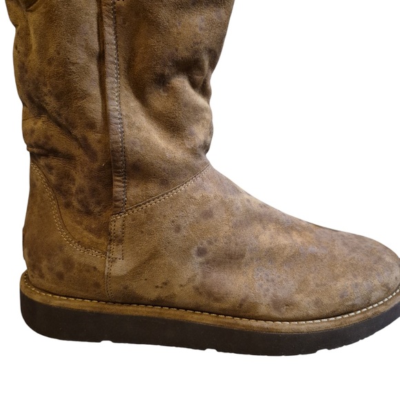 Women’s Tan UGG boots size 10 - Picture 3 of 9